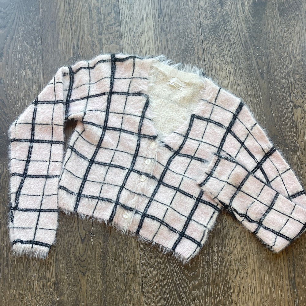 UO Cropped cardigan sweater